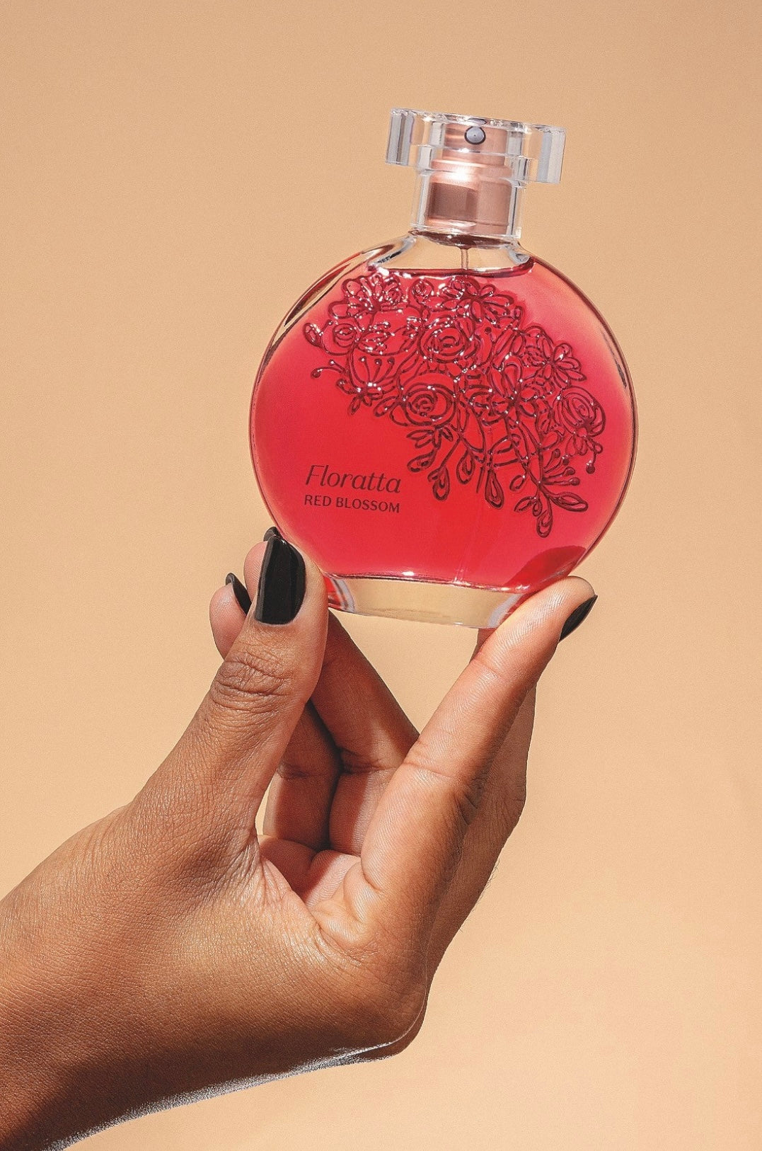 Limited edition!

Uncover a new kind of love with Floratta Red Blossom. This striking fragrance conveys a fresh floral sensation with top notes of bergamot, pear, apple and berries, inspired by those who seek a free romance, filled with sensuality and des