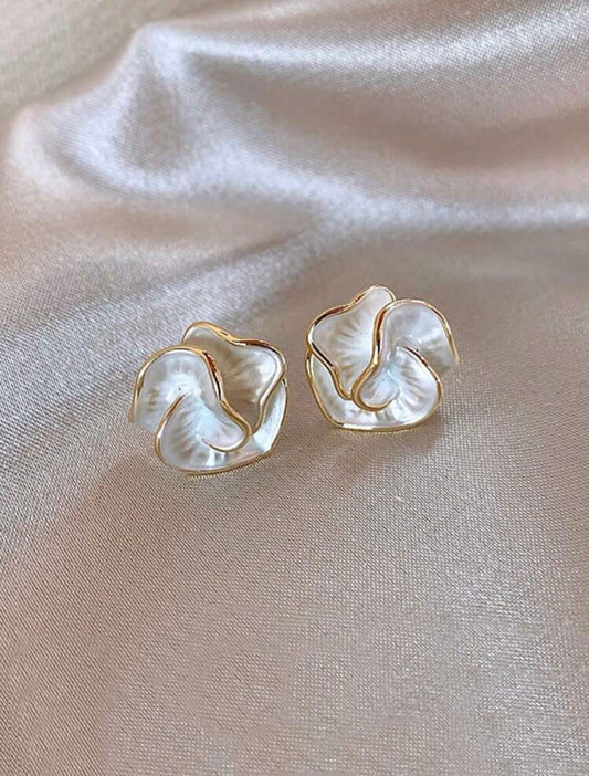 Earrings white gold